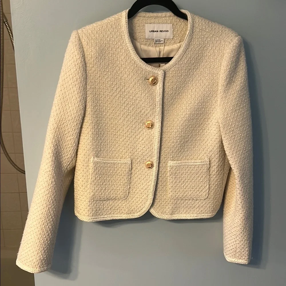 Cream Gold Cropped Blazer with Textured Fabric - Picture 1 of 9